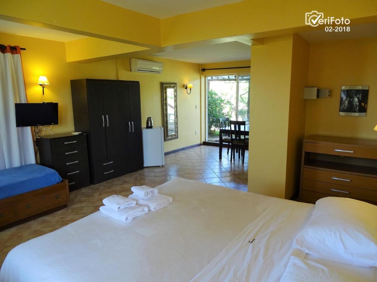 Hotel Aquarella Punta Del Diablo Exterior foto